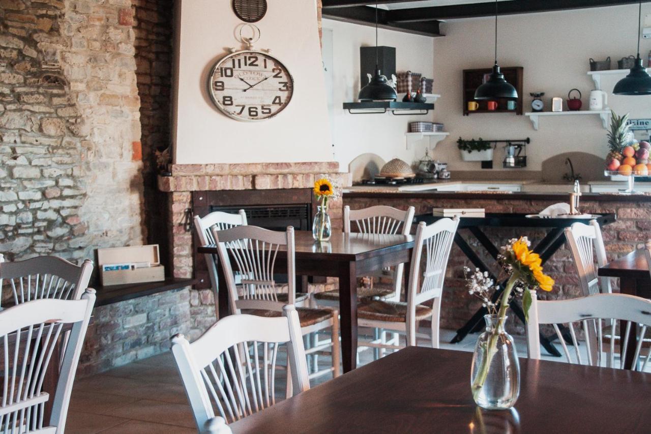 La Rola Hotel Albaretto della Torre Ngoại thất bức ảnh