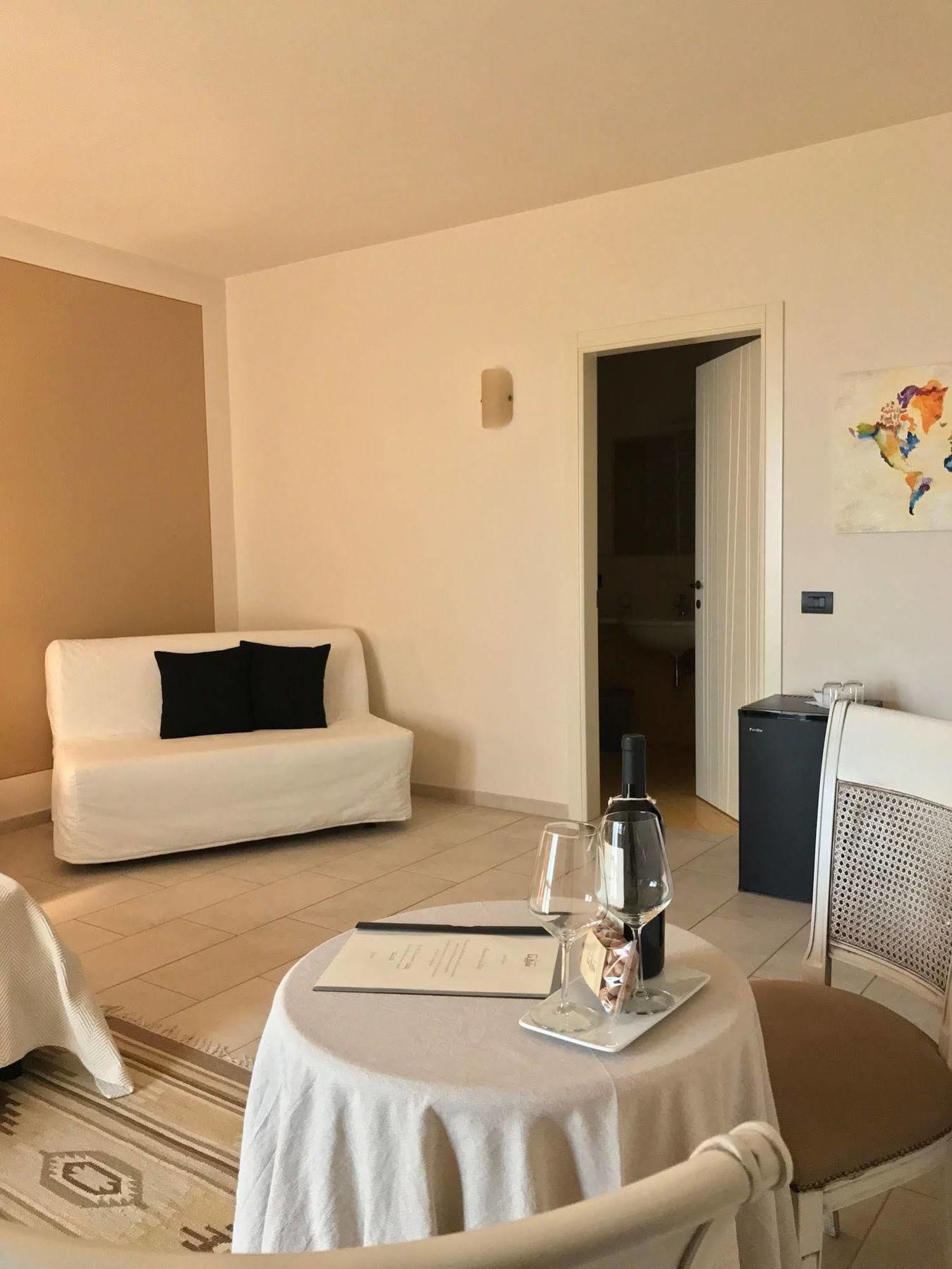 La Rola Hotel Albaretto della Torre Ngoại thất bức ảnh